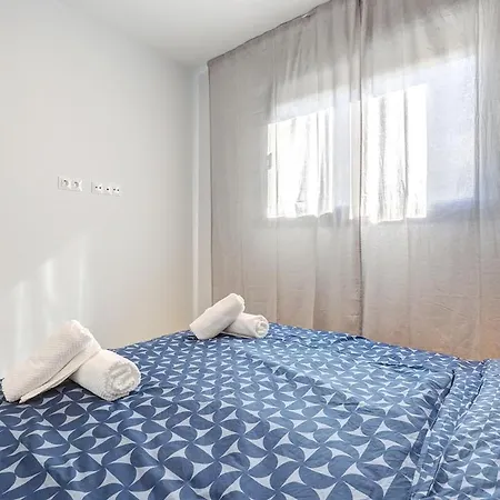 Charming 2 Bedroom Flat In * Estepona